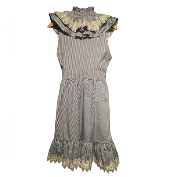 TED BAKER KIKKII FRILL BIB LACE APPLIQUE DRESS - Picture 4 of 8